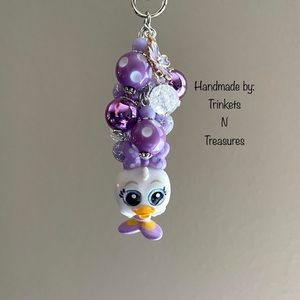 Daisy Duck Doorables Purse Charm